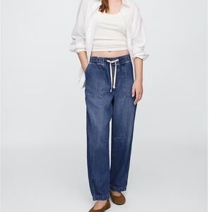 Mid Rise SuperSoft Pull-On Barrel Jeans